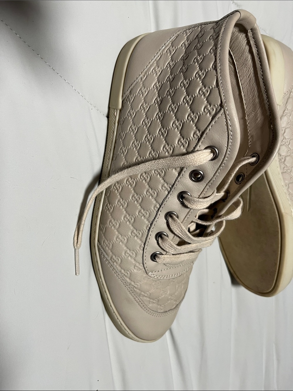 Gucci Women's Cream Lace-Up Sneaker - Cream - Picture 2 of 7